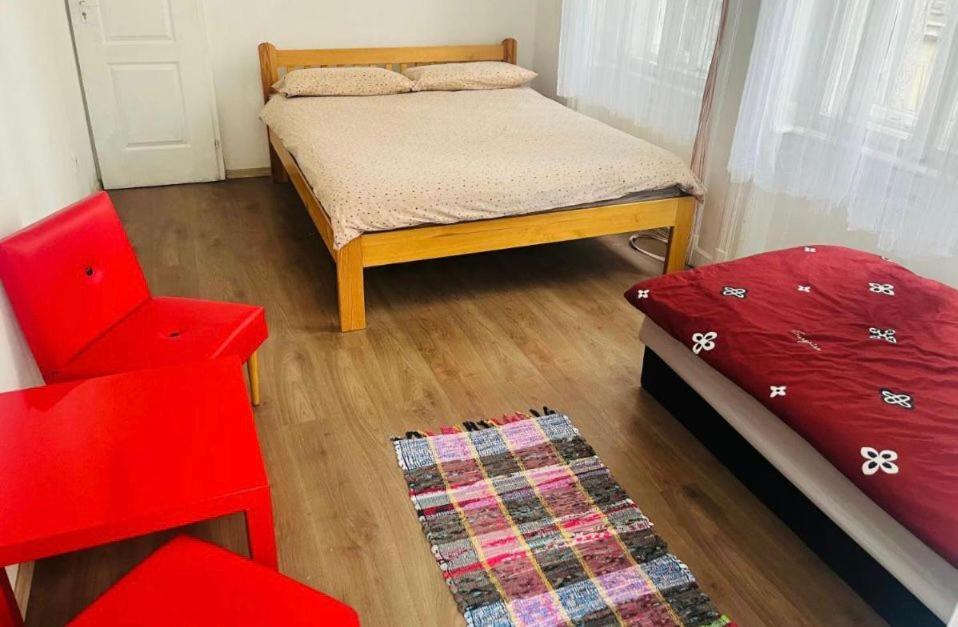 Doxie Rooms And Beds บูดาเปสต์ ภายนอก รูปภาพ